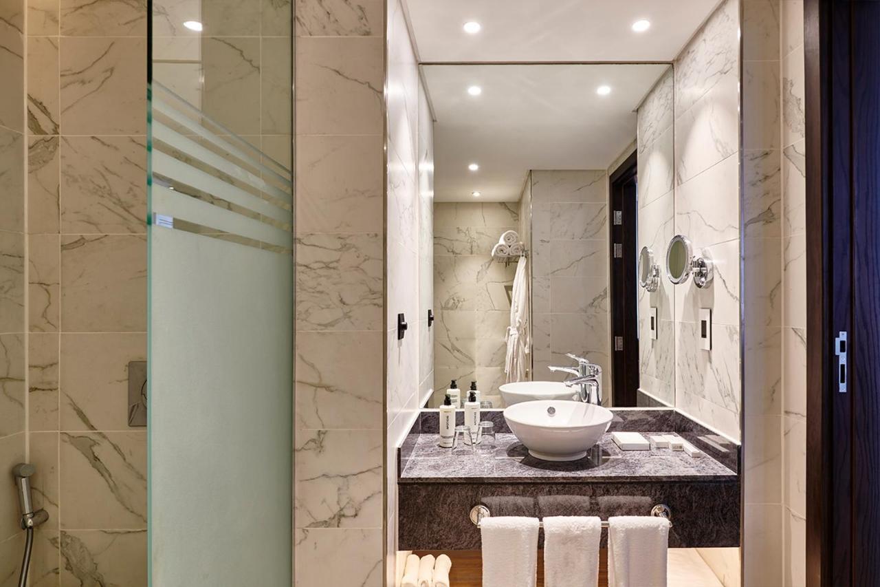 Crowne Plaza - West Cairo Arkan By Ihg 6th of October City Exteriör bild Bathroom