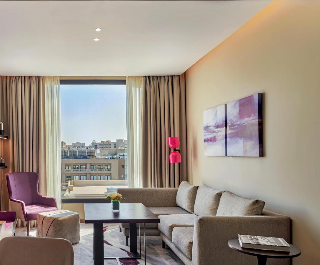 Crowne Plaza - West Cairo Arkan By Ihg 6th of October City Exteriör bild Suite at the hotel