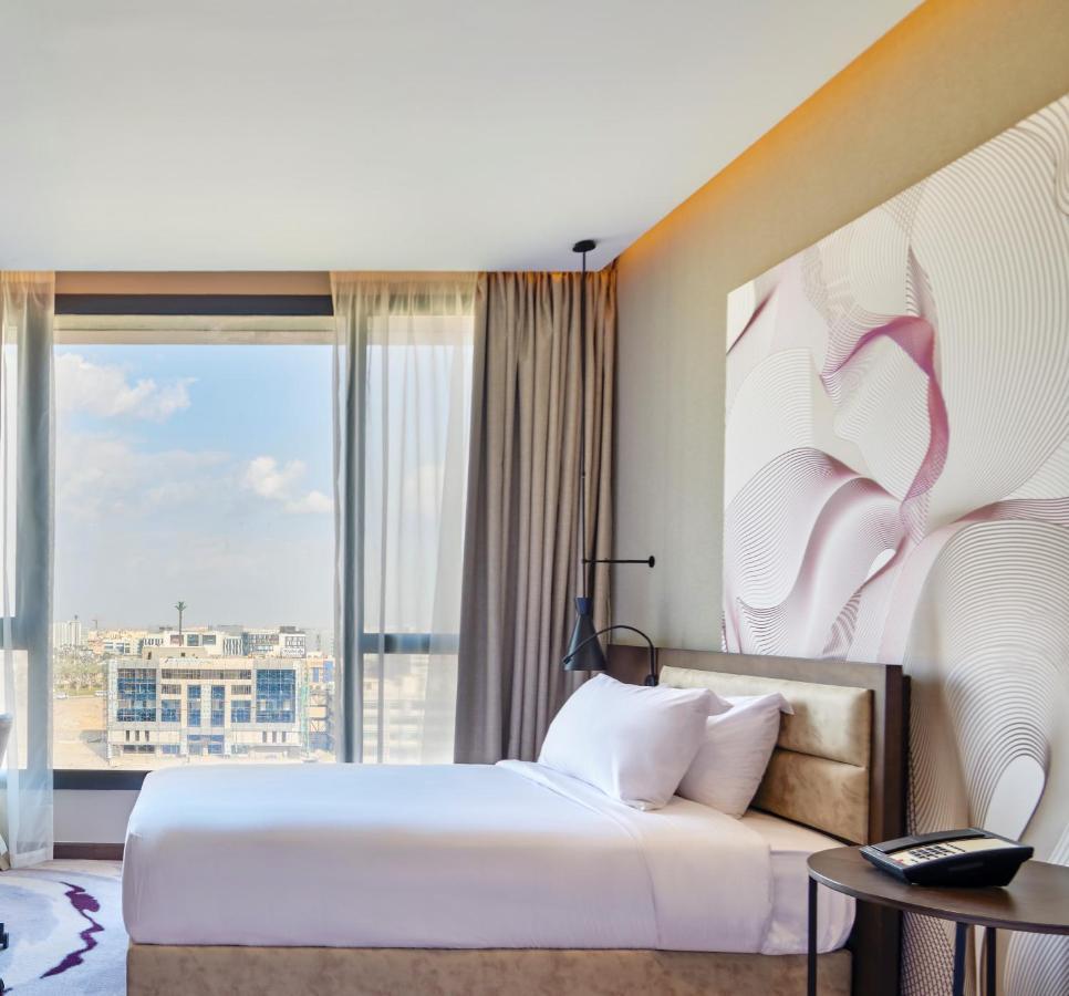 Crowne Plaza - West Cairo Arkan By Ihg 6th of October City Exteriör bild Deluxe Room