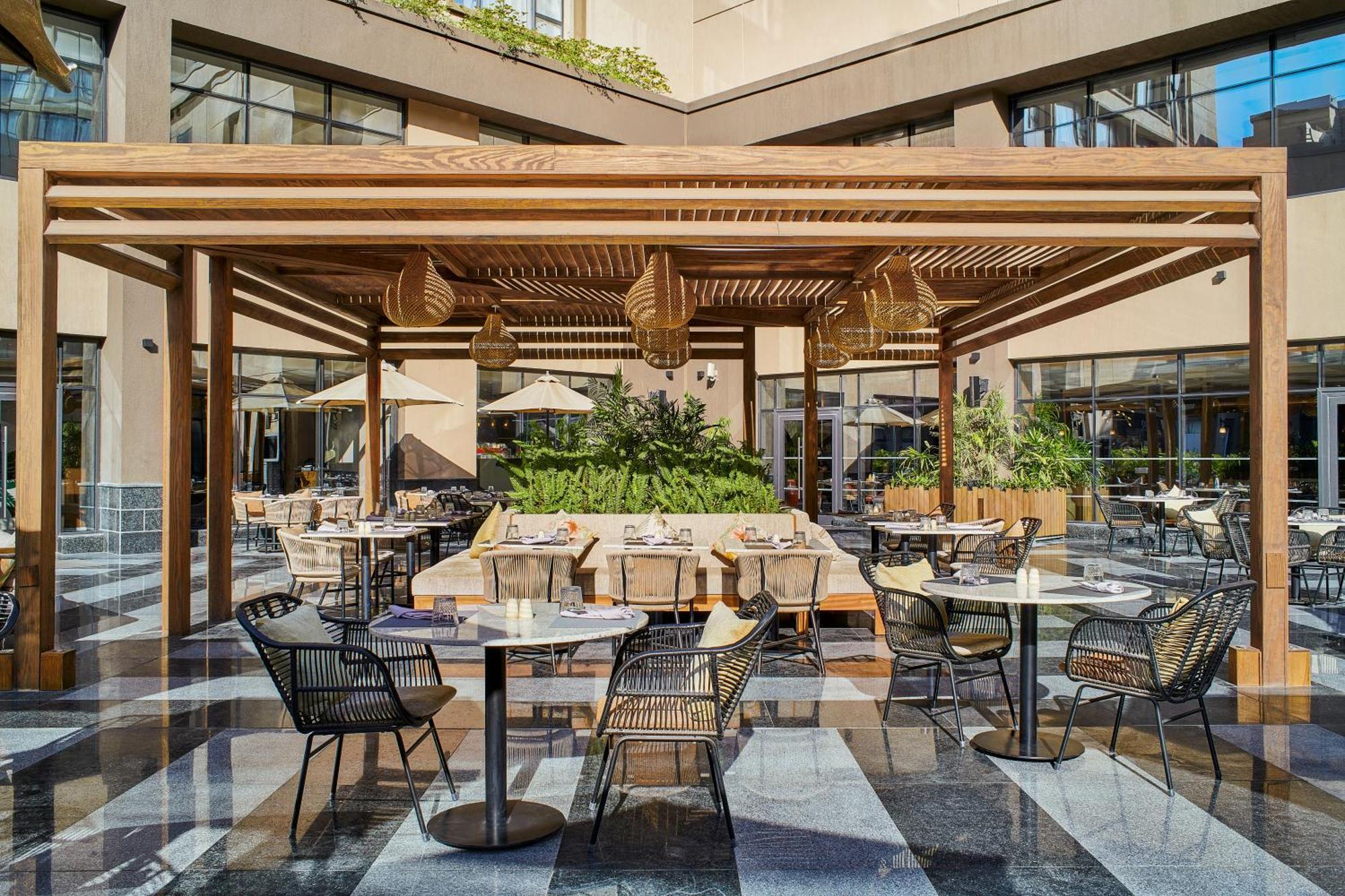 Crowne Plaza - West Cairo Arkan By Ihg 6th of October City Exteriör bild The restaurant